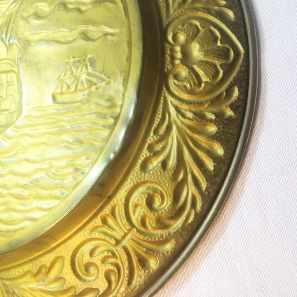 Vintage Sailing ship Pressed Metal Wall Plate, Made in England - Picture 4 of 5